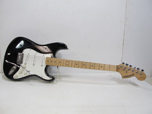 lot 318 image: Working Fender STARCASTER Strat Electric Guitar