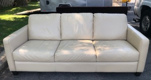 lot 322 image: Natuzzi ITALSOFA Bonded Leather SofaCouch 