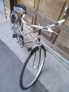 lot 324 image: Vintage DUNELT Ladies Bicycle