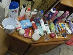 lot 13 image: Womens Beauty Products ...
