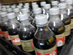 lot 81 image: Case of 24 - 20 fl oz Caffeine Free...
