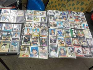 lot 59 image: Baseball Cards...
