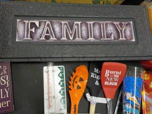 lot 60 image: Family Metal Sign and Home Dcor...