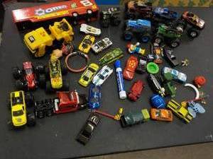 lot 71 image: Car toy Lot...
