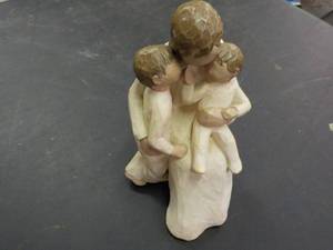 lot 78 image: Willow Tree Figurine...