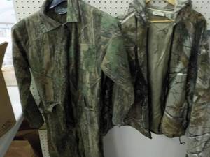lot 108 image: Camo Coverall size xl and size L Ja...