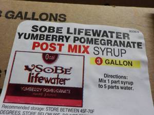 lot 139 image: Sobe Lifewater Yumberry Pomegranate...