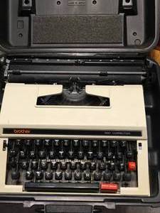 lot 55 image: Brother 550 typewriter