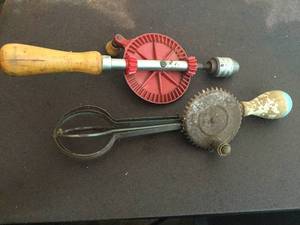 lot 23 image: antique egg beater and manual drill