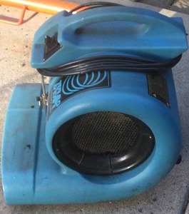 lot 8 image: Turbo Floor Dryer Sahara Pro