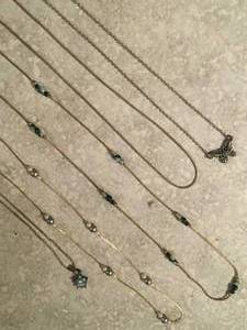 lot 49 image: Necklace (lot  of 5) Womens jewlery