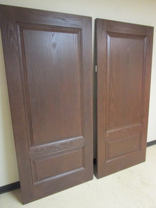 lot 210 image: PLAST-PRO OAK GRAIN SERIES 34 TWO-PANEL DOORS
