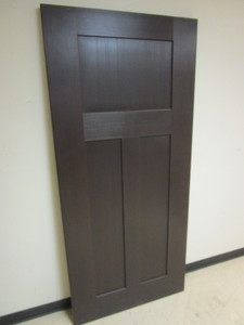 lot 214 image: PLAST-PRO FIR GRAIN SERIES THREE-PANEL CRAFTSMAN DOOR
