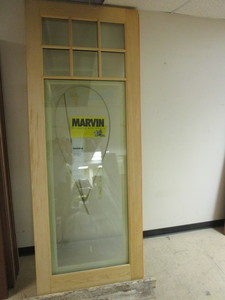 lot 216 image: MARVIN SIGNATURE COLLECTION WOOD EXTERIOR DOOR - NEW