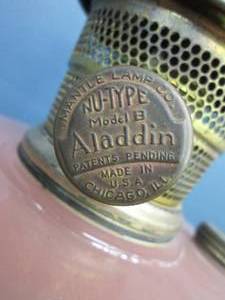 lot 4 image: Aladdin Kerosene Lamp Pink Queen