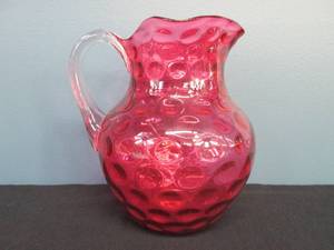 lot 22 image: Fenton Glass Pitcher