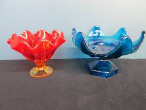 lot 39 image: Viking Glass Bowls