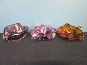 lot 46 image: Murano Glass