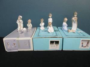 lot 48 image: Lladro Christmas Ornaments