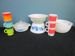 lot 99 image: Assorted Fire King