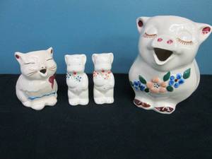 lot 116 image: Shawnee Pitcher