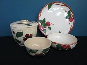 lot 118 image: Watt Wear Pottery & Franciscan