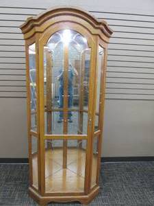 lot 71 image: Lighted Oak Corner Cabinet