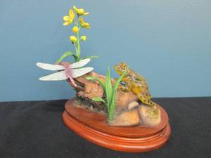 lot 131 image: Painted Pewter Bull Frog