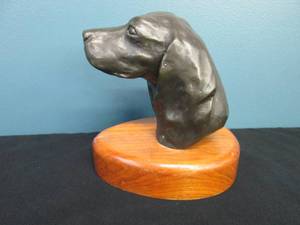 lot 133 image: Bronze Dog Bust