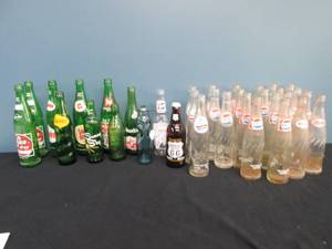 lot 195 image: Pepsi Pop Bottles