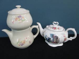 lot 208 image: Caledonia Staffordshire Tea Pot