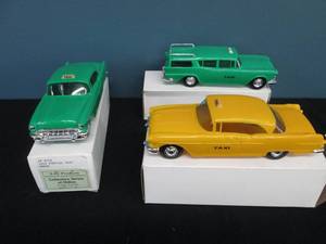 lot 264 image: Collectors Series Of Oldies