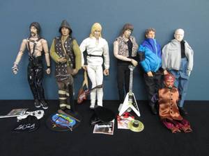 lot 282 image: Action figures