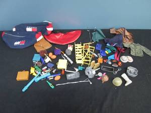 lot 283 image: Action Figure Accessories