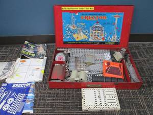 lot 293 image: Erector Set