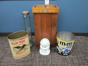 lot 295 image: Waste Baskets