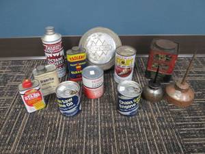 lot 337 image: Oil Cans
