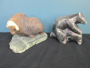 lot 347 image: Daga Statue & Carved Soap Stone