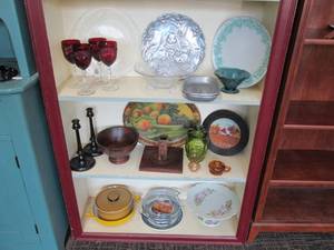 lot 377 image: Miscellaneous Serving Lot
