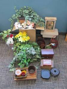 lot 379 image: Wood Boxes & Foliage