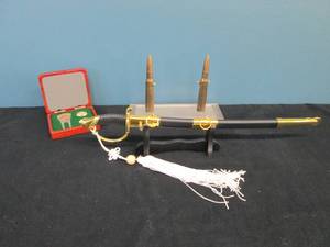 lot 397 image: Trench Art