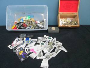 lot 399 image: Keys