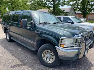lot 6 image: 2002 Ford Excursion Limited 7.3L Diesel