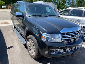 lot 12 image: 2014 Lincoln Navigator AWD