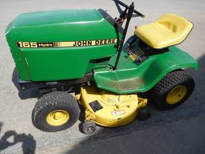 lot 2 image: John Deere hydro 165