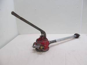 lot 8 image: Barrel pump