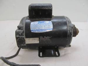 lot 9 image: Electric motor