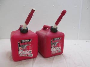 lot 21 image: Gas containers