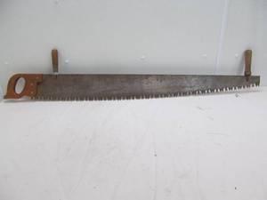 lot 26 image: Antique 2 man saw