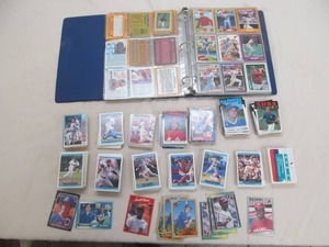 lot 43 image: NFL trading cards